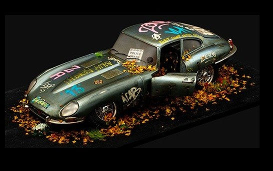 Jaguar E-Type Coupe (1961) - Original Die Cast Model